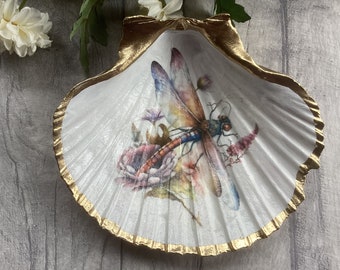 Dragonfly shell jewellery dish. Gold Jewellery dish. Potpourri  dish. Dragonfly lovers Scallop shell. Trinket  holder.