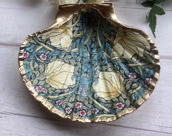 William Morris Pimpernel design. Shell jewellery dish. Gold Jewellery dish. Scallop shell. Trinket  holder.