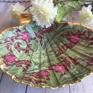 William Morris Granville in burgandy and green design. Shell jewellery dish. Gold Jewellery dish. Scallop shell. Trinket  holder.