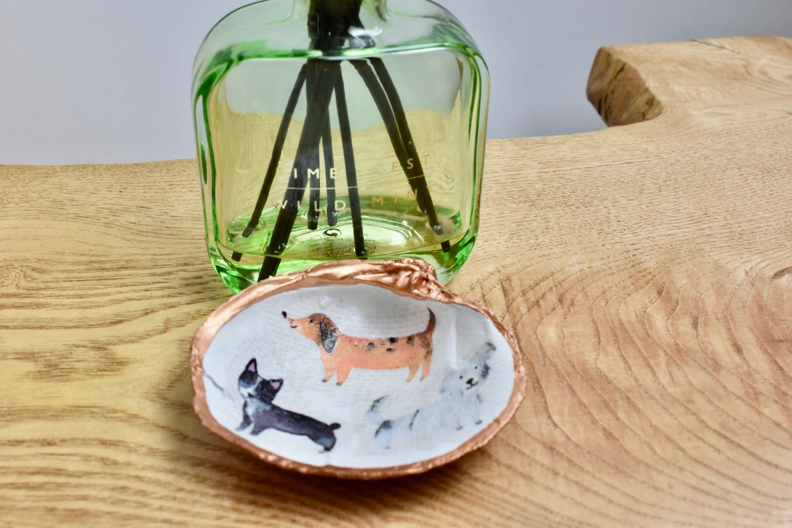 Hunde ornament. Decoupaged Muschel. Schmuckhalter. Bemalte Etsy