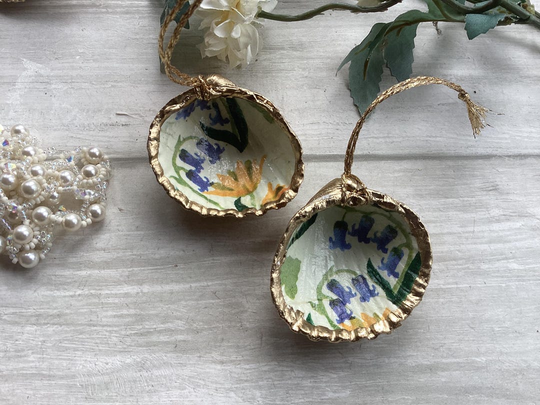 Pair of Emma Bridgewater Bluebell Design Hanging Cockle Shells ...