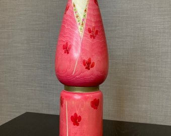 こ*う様 Yuriko Takahashi TWISTER för SWEDES Japanese Sosaku Kokeshi. Original Wood Kokeshi by Hashime
