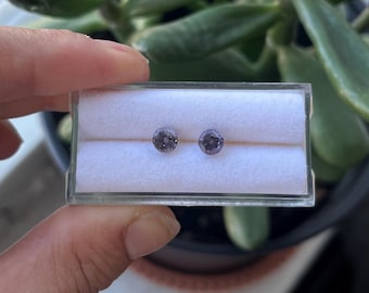 Natural Unheated Spinel matching pair 5.2mm Approximately 1.34 Carat (GTG-SP-9)
