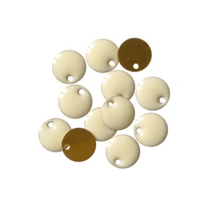10pcs ~ 8 mm ~ enamel/one-sided ~ brass ~ cream white ~ material for jewelry production