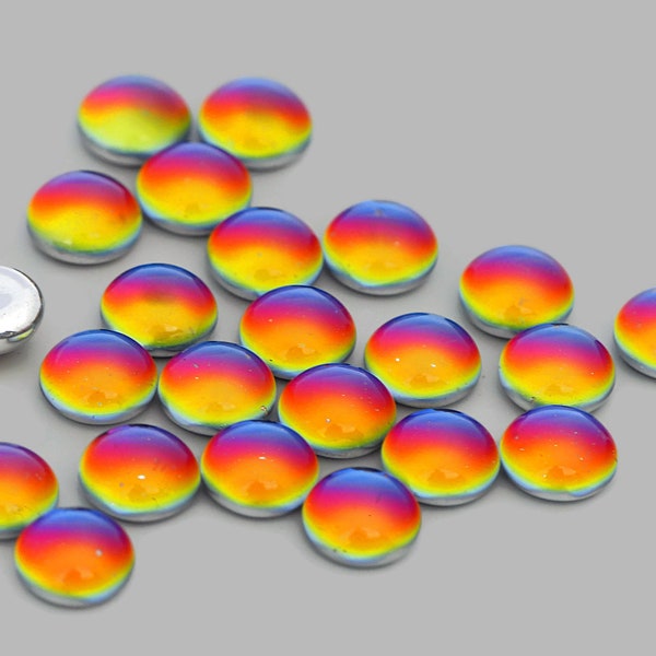 6 Regenbogen Cabochons ~ 8 mm ~ dichroitische Glascabochons ~ Volcano Heliotrop ~ Tschechische Glas Cabochons