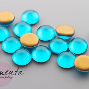 6 cabochons ~ 10 mm ~ aqua turquoise ~ glass ~ material for jewelry making