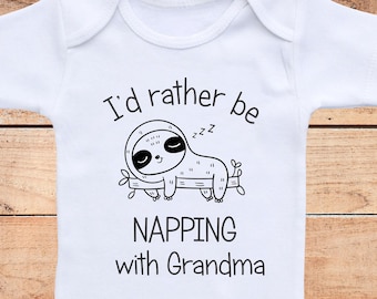 Tupplur med mormor Babykläder: Rolig mormorspresent