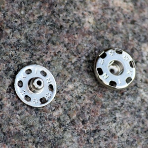 Druckknopf  Durchmesser 11 mm in Silber für Bommel Metalldruckknöpfe zum Annähen