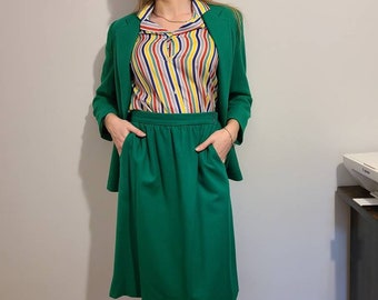 Vintage 1980s "EJE" Kelly Green Skirt Suit with Gold Buttons - Size M