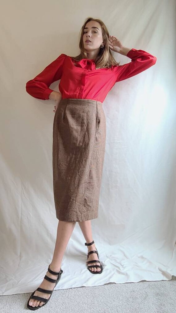 Vintage 1980s "Joan Leslie" Tan, Red, and Green P… - image 1