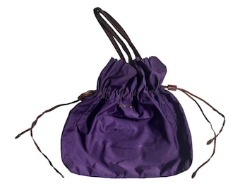 Vintage geborduurde draagtas Prada met groot logo