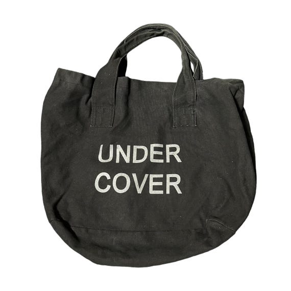 【35％OFF】 Undercover logo-printed Tote Bag | Black | FARFETCH - バッグ バッグ
