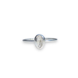 Small Cowrie shell ring - Sterling Silver