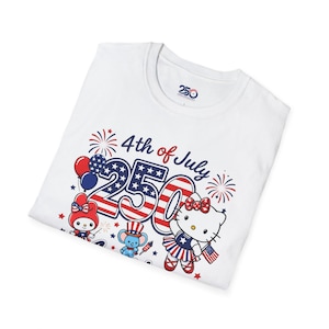Chemise Hello Kitty 4 juillet, t-shirt indépendance américaine 250, t-shirt patriotique Sanrio, joli t-shirt feux d'artifice du 4 juillet, chemise rouge blanc bleu image 4