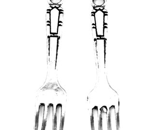10 colgantes con dijes de tenedor, 52 x 9 mm, plata antigua, joyería artesanal, material base.