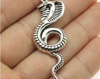 5 Stück Cobra Charme Anhänger --- 49x19mm Antikes Silber DIY Schmuck handgemachtes Grundmaterial