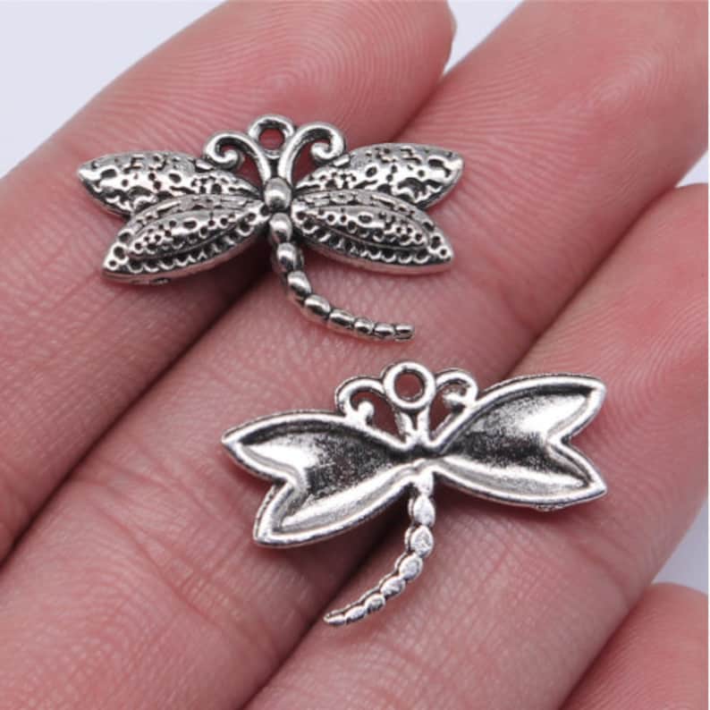 10pcs Dragonfly charms pendant17x25mm Antique silver DIY jewelry handamde base material Antique silver