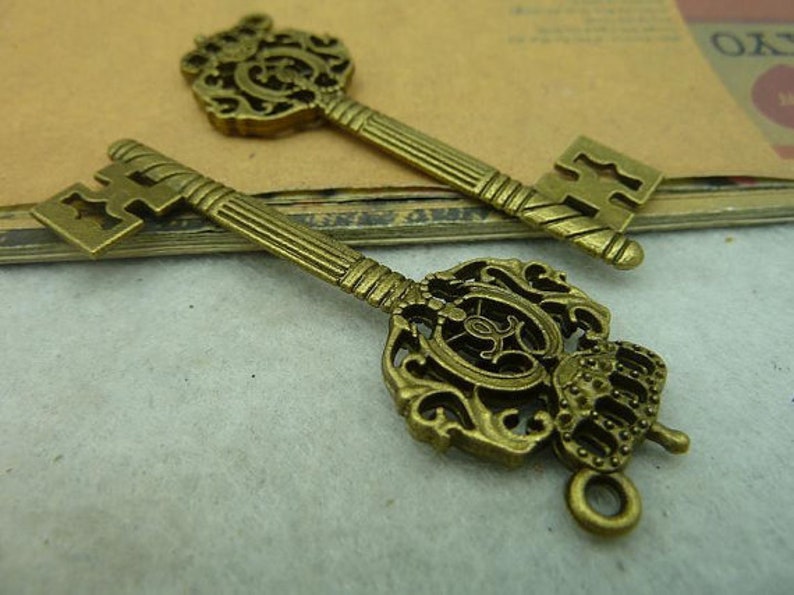 5pcs Crown Key Charms Pendant 22x68mm Bronze DIY Jewelry Making Ornament Accessories image 2