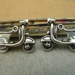 10pcs 3D Motorcycle Charms Pendant 8x17x22mm Antique Silver/Antique bronze DIY Jewelry Making Ornament Accessories Antique Silver
