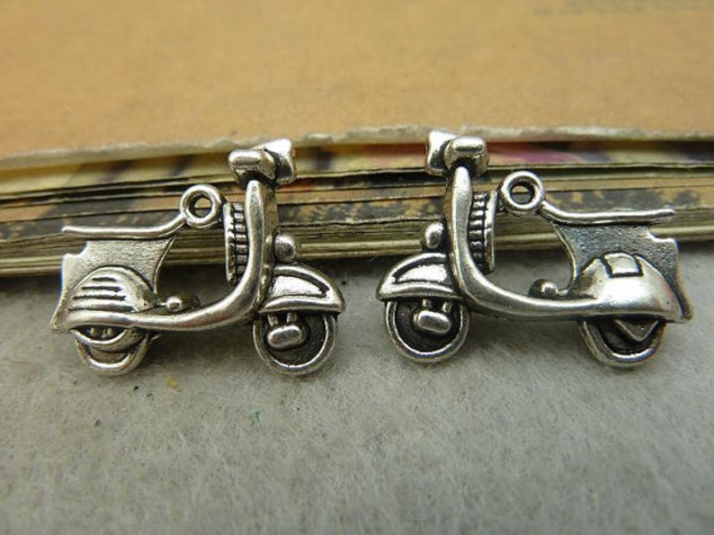 10pcs 3D Motorcycle Charms Pendant 8x17x22mm Antique Silver/Antique bronze DIY Jewelry Making Ornament Accessories Antique Silver