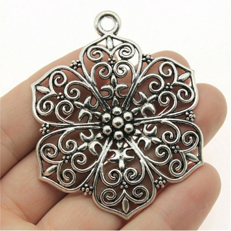 20pcs 24x30mm Antique Silver Charm Folwer Antique Silver