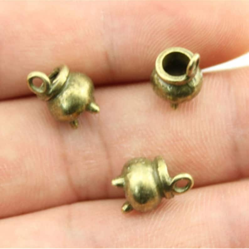 10pcs 3D Witch's cauldron Charms Pendant12 x 8mm Antique silver/Antique bronze DIY Craft base material Antique bronze