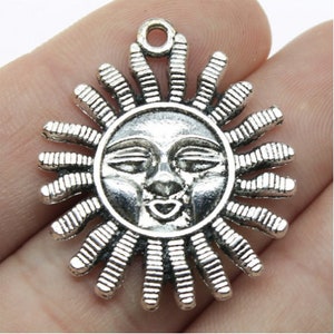 10st 30x34mm Sun God Charms hanger