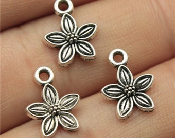 50 Stück Mini Blume Charme Anhänger --- 11x11mm Antikes Silber / antike Bronze DIY Schmucksachen handgemachtes Grundmaterial