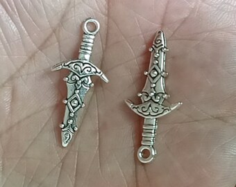 20pcs Swords Charms Pendant 13x28mm Antique silver /Antique Bronze DIY Jewelry Making Ornament Accessories