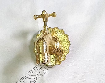 Rubinetto da parete in ottone inciso, rubinetto antico marocchino