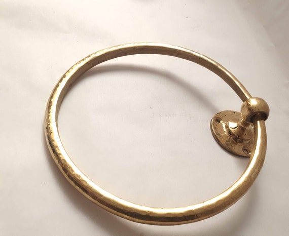 Antique Brass Surface Treatment Single Design Towel Ring - China Towel Ring,  Bathroom Accessories