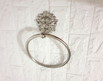 Portasciugamani a forma di testa di leone con finitura argento, appendiabiti da parete in ottone per bagno