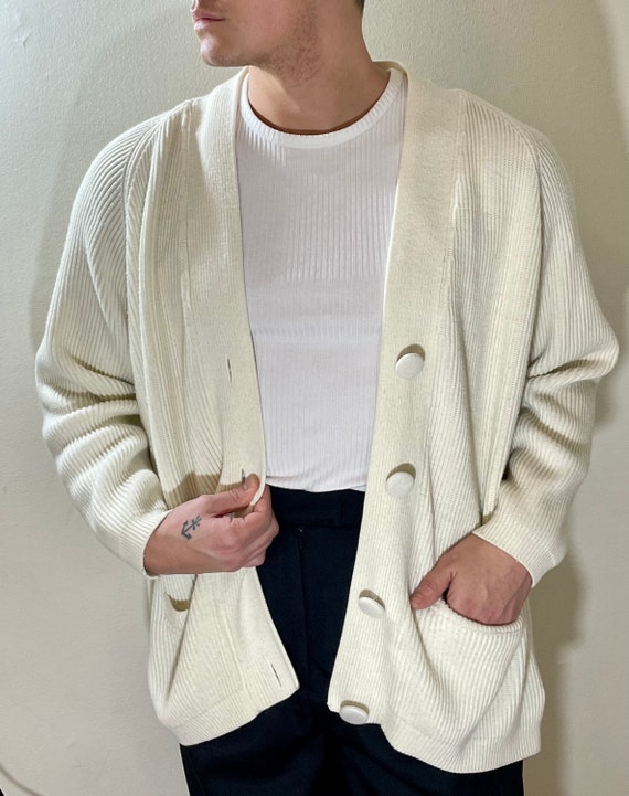 Vintage Oversized Ribbed White Cardigan // Plus Si