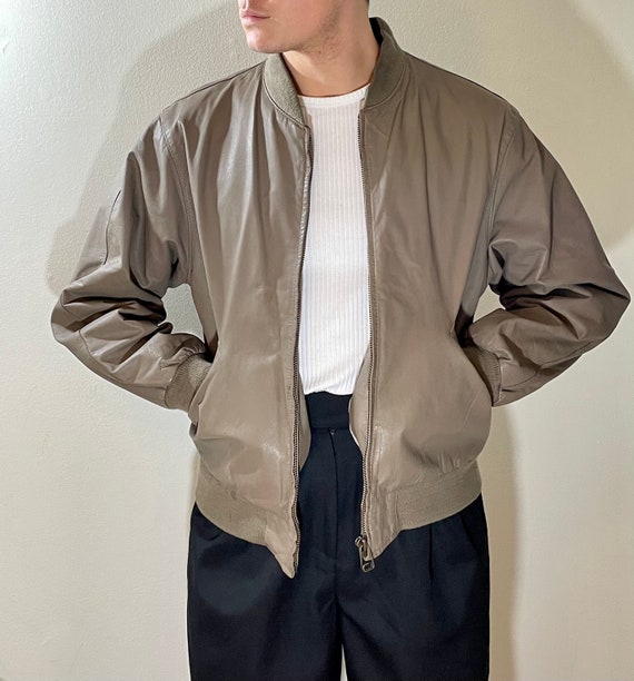 Vintage Leather Bomber Jacket // Minimal // 80s 90