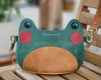 Pondhopper Purse – Frog Crossbody Purse | Fairycore, Cottagecore, Cosplay & Fantasy Leather Bag
