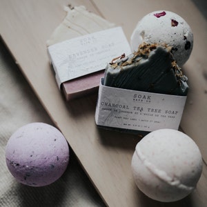 Two Soap and Two Bath Bomb Bundle, Gift Set, Spa Set, Spa Gift, Gift for Her, Gift for Mom, Mom Gift, Birthday Gift, Birthday Present