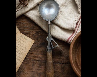 Antique Gilchrist Ice Cream Scoop Model 31 Size 8 | Vintage Metal Disher with Wood Handle | Primitive Kitchen Tool | Farmhouse Decor
