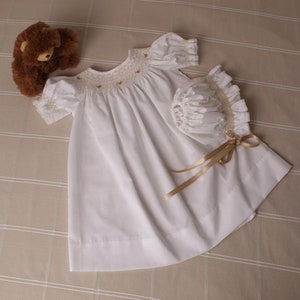 Baby Dress with smocking, Special Occasion outfit with hat, Smocked and Embroidered baby set with hat, Smocked Bonnet with smocked dress