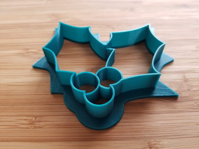 Cupcake Fondant Holly #1 Outline Cookie Cutter Cookie Decorating Sugar Cookies 3d printed with SHARP EDGES