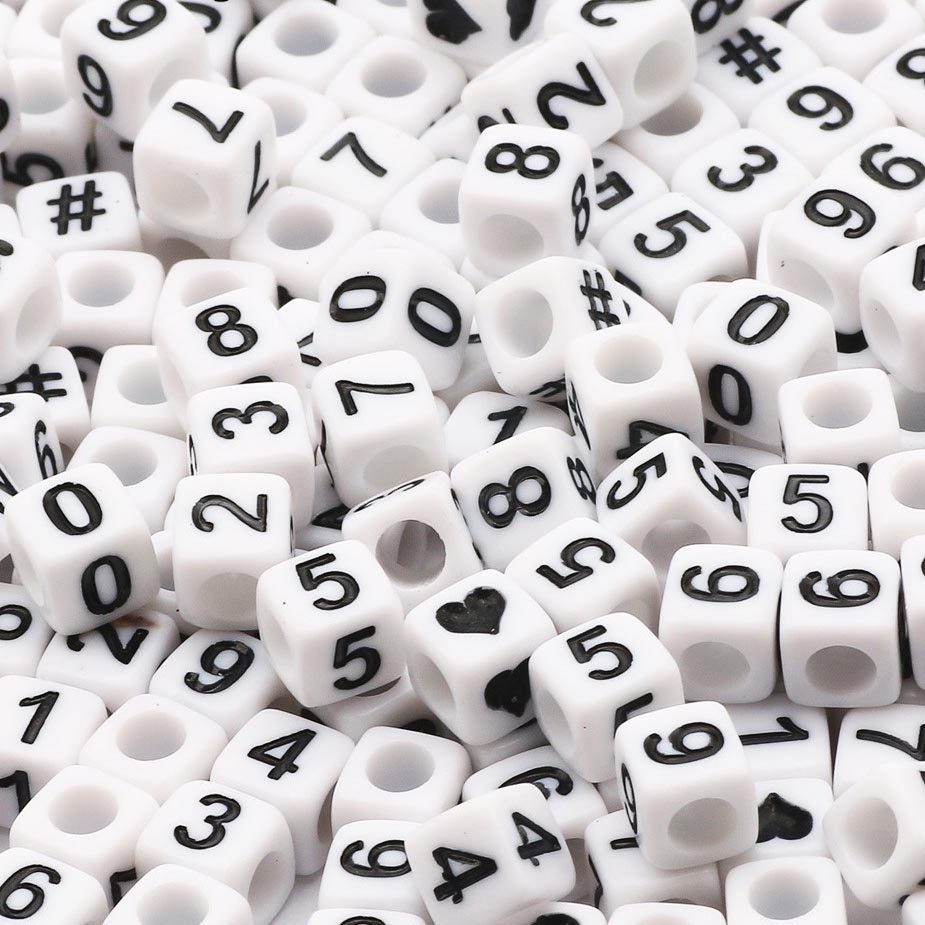 Quefe 1440 Cuentas Acrílicas De Letras En Forma De Cubo Blanco Clasificadas Del Alfabeto Para Hacer Joyas, Pulseras, Collares, Llaveros (0.236 X 0.236 Pulgadas