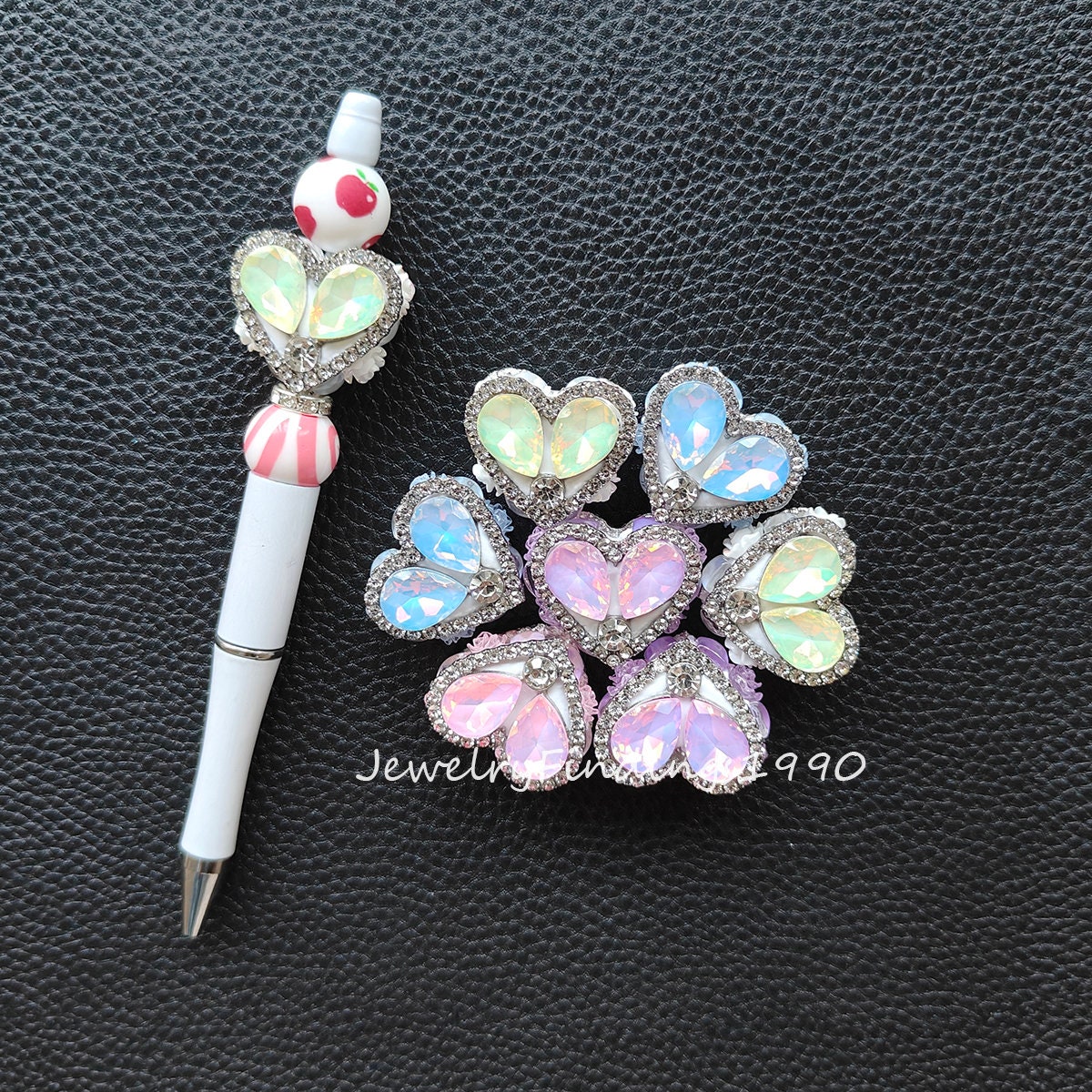 キラキラ光るクリスタルジェムハートファンシービーズ、ローズフラワー
