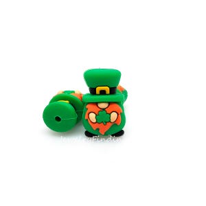 3D St Patricks Day Gnome Silicone Beads,Gnome Focal Beads,DIY Keychain