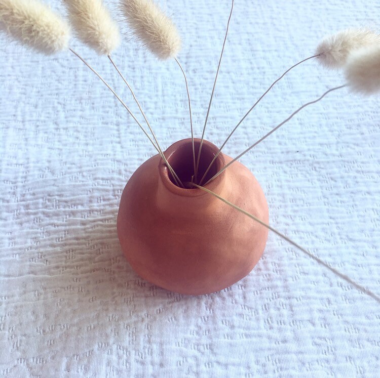 Soliflore Wabi Sabi Terracota en Terre Rouge Brut. Émaillé à L'intérieur. Peut Contenir de L'eau. Po