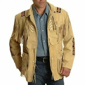 Chaqueta vaquera tradicional de cuero para hombre, hecha a mano, con flecos, hueso y cuentas.