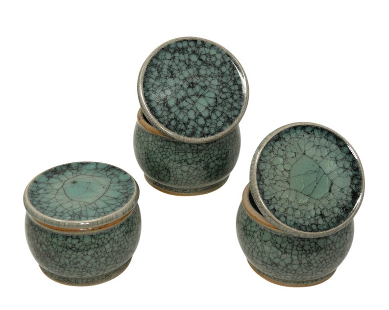 Original Französische Wassergekühlte Keramik Butterdose, Frische Und Streichzarte Butter, ca. 250g, EIS JADE Tusche Seladon Craquelé B-G 画像 13