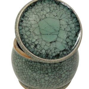 Original Französische Wassergekühlte Keramik Butterdose, Frische Und Streichzarte Butter, ca. 250g, EIS JADE Tusche Seladon Craquelé B-G 画像 4