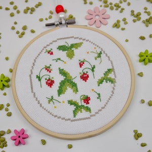 Embroidery ring Strawberry Time cross stitch according to Ch. Dahlbeck D 12 cm window decoration embroidery frame picture image 1