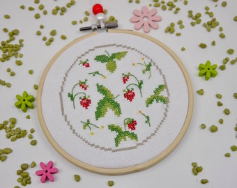 Embroidery ring "Strawberry Time" cross stitch according to Ch. Dahlbeck D 12 cm window decoration embroidery frame picture