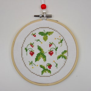 Embroidery ring Strawberry Time cross stitch according to Ch. Dahlbeck D 12 cm window decoration embroidery frame picture image 2