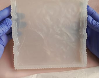 Ice Fragment Resin Mold | Glossy Silicone, Uneven irregular / wave-shaped Edge (15x15cm | ~ 6x6 inch)